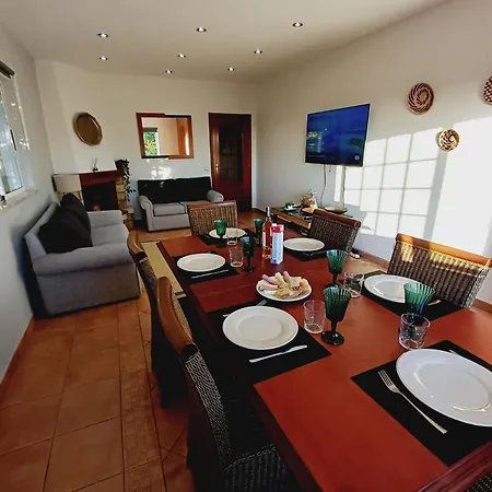 Zeffa Beach House *